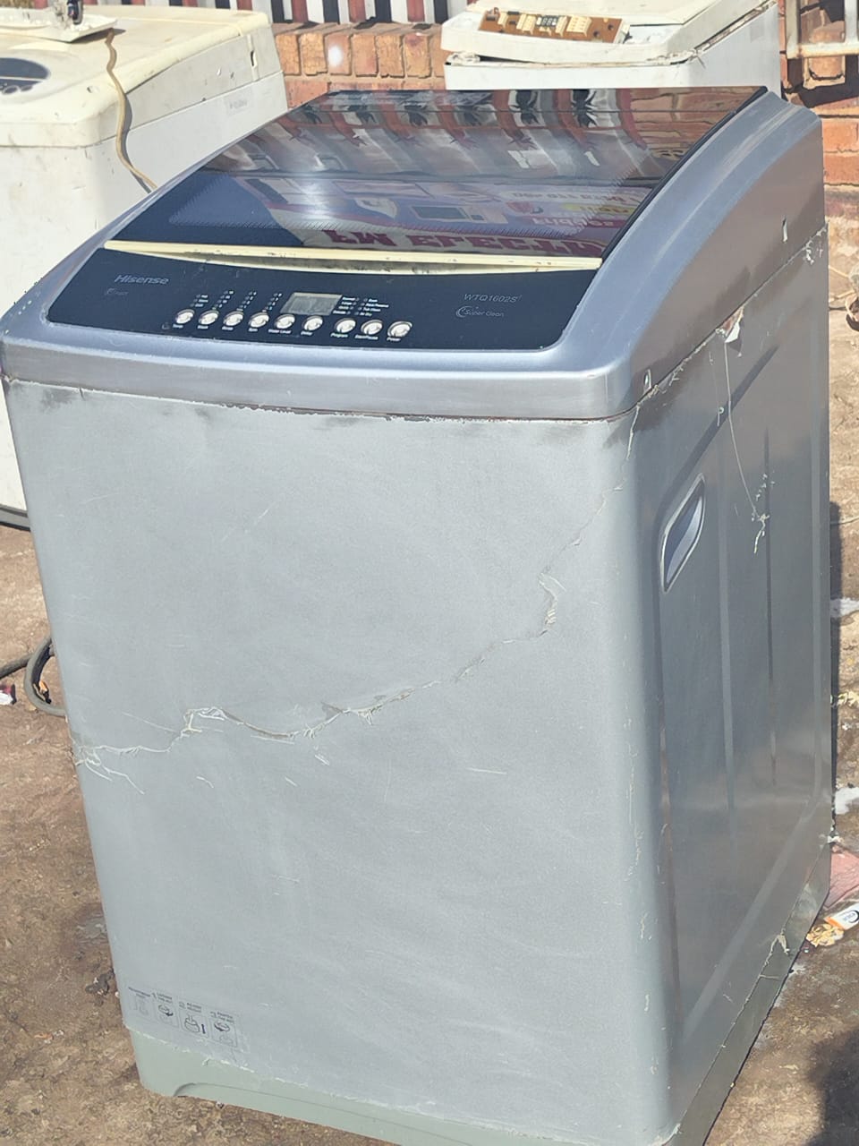 Worn fridge before wrapping